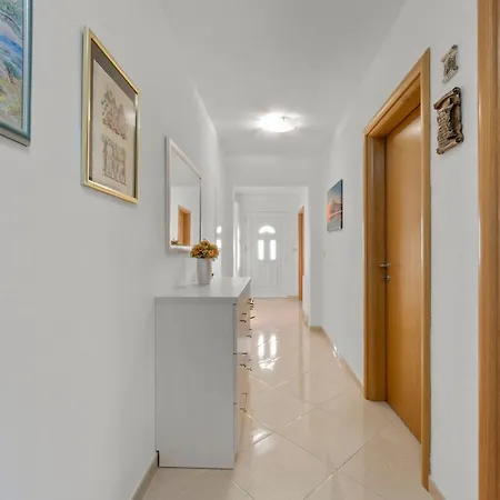 Prázdninový dům Pool Marija Šibenik